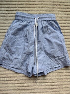 Lee Mathews shorts size XS